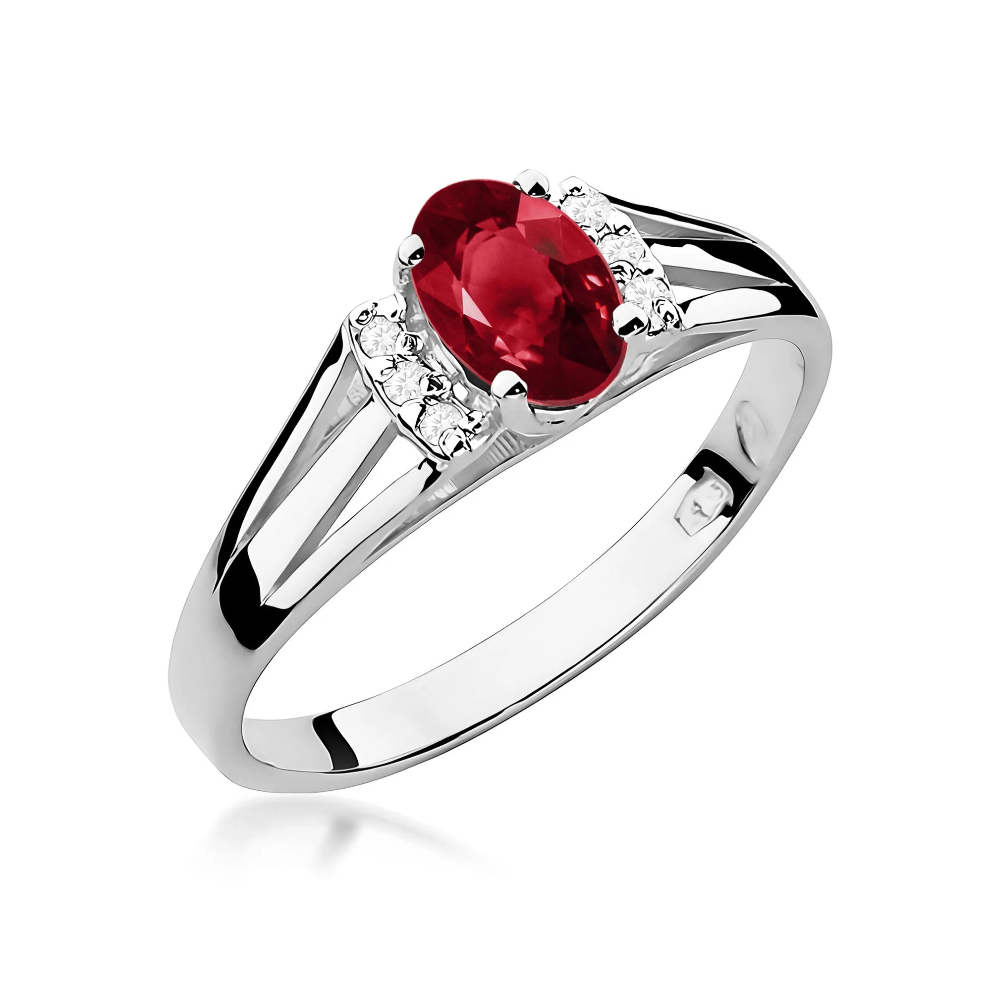 14k (585) White Gold Ring | 0.50ct Garnet and 0.052ct Diamonds | GREMARI Jewelry
