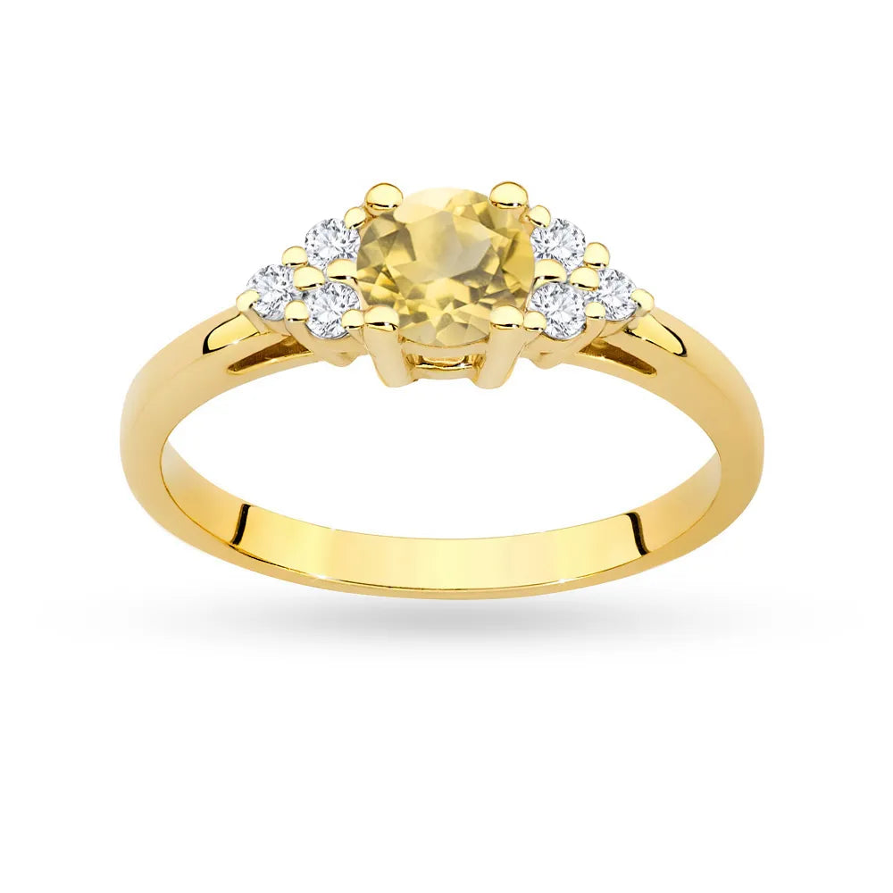 Prsteň zo žltého zlata 14k(585) s citrínom 0,50 ct a 6 diamantmi. Perfektný ako darček.