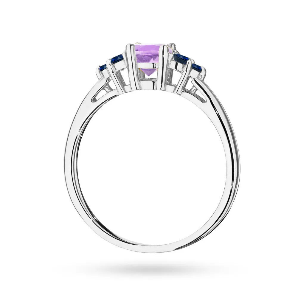 White Gold 14k(585) ring with 0,50ct amethyst with 6 sapphires. Perfect for a gift.
