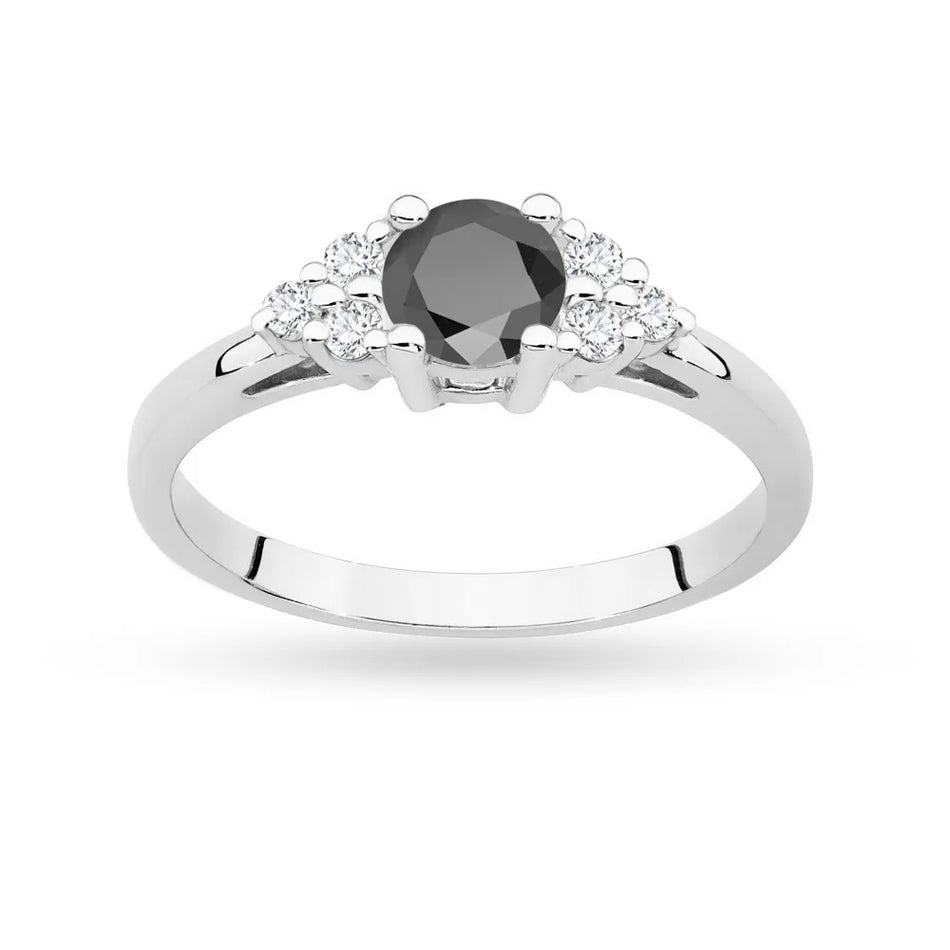 Prsteň z bieleho zlata 14k(585) s čiernym diamantom 0,50 ct a 6 diamantmi. Perfektný ako darček.