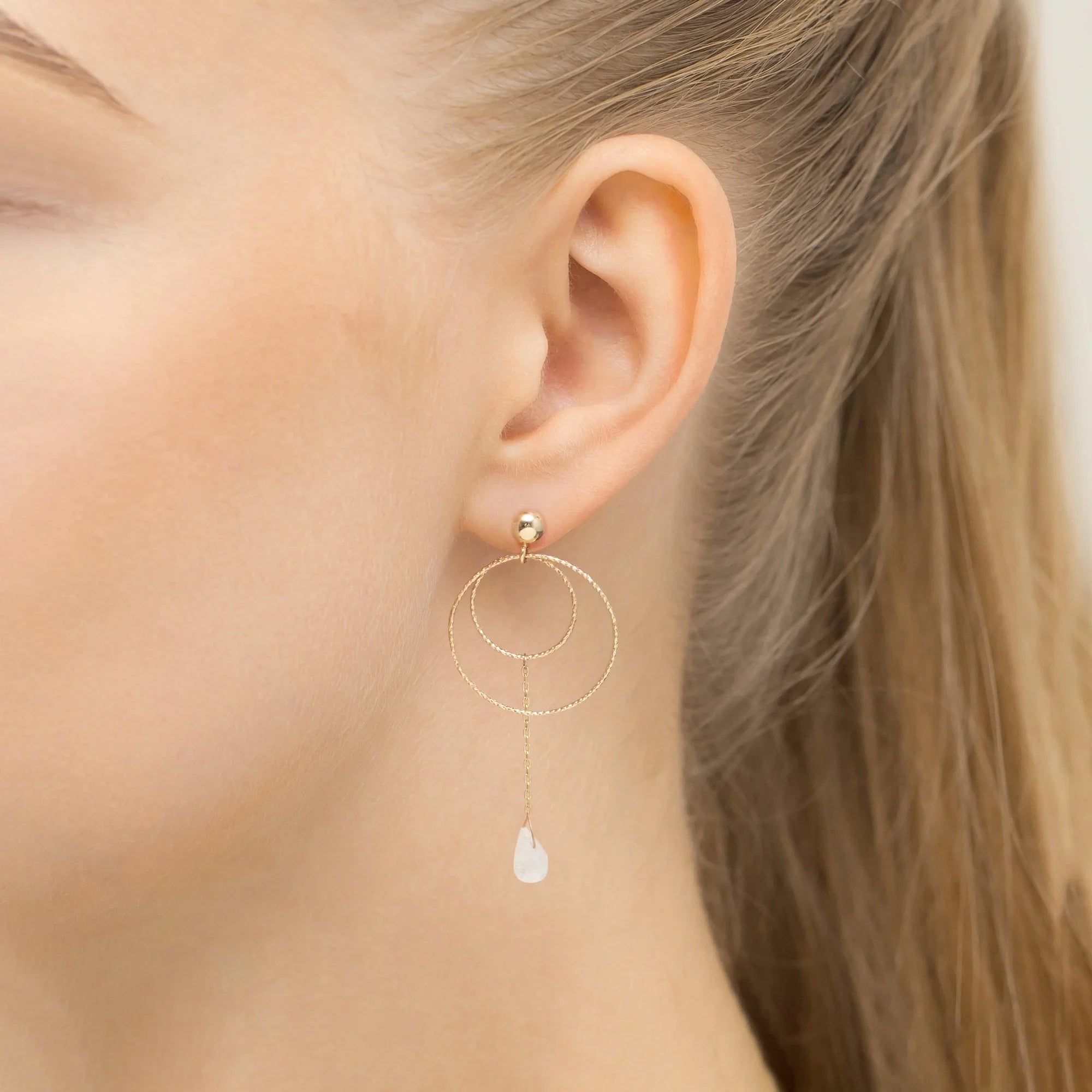 14k Gold (585) Hoop Earrings | Diamond-Cut & Hydroquartz | GREMARI Jewelry