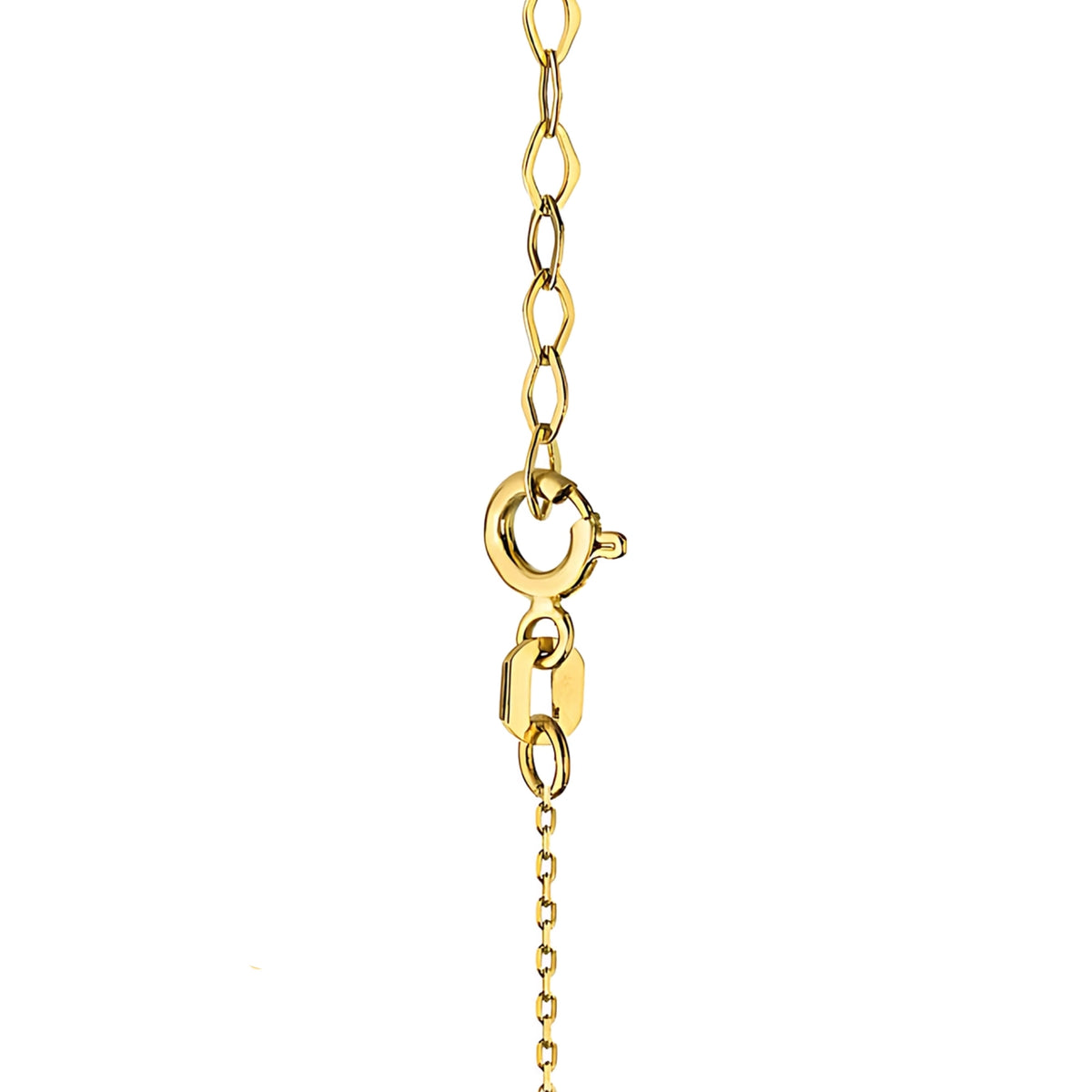 14-carat gold necklace is an exclusive accessory. Gremari necklace is packaged in an elegant box, which is perfect for a gift. 