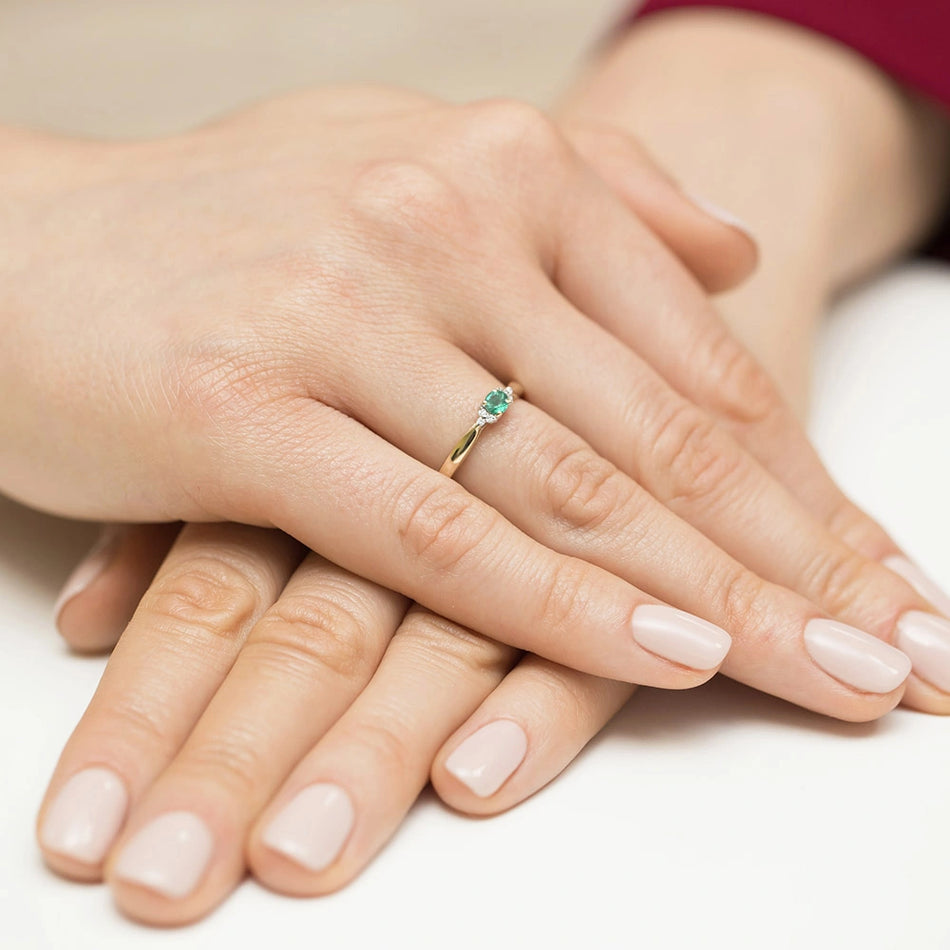 14k (585) Gold Rings | 0.15ct Emerald and 0.03ct Diamonds | GREMARI Jewelry
