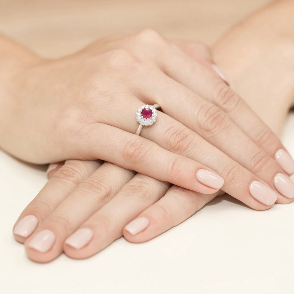 14k (585) White Gold Ring |  0.60ct Ruby & 0.174ct Diamonds | GREMARI Jewelry
