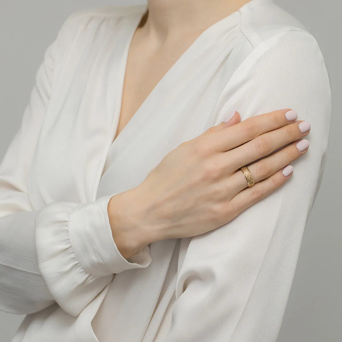 gold-ring-openwork-flowers-ap005-585