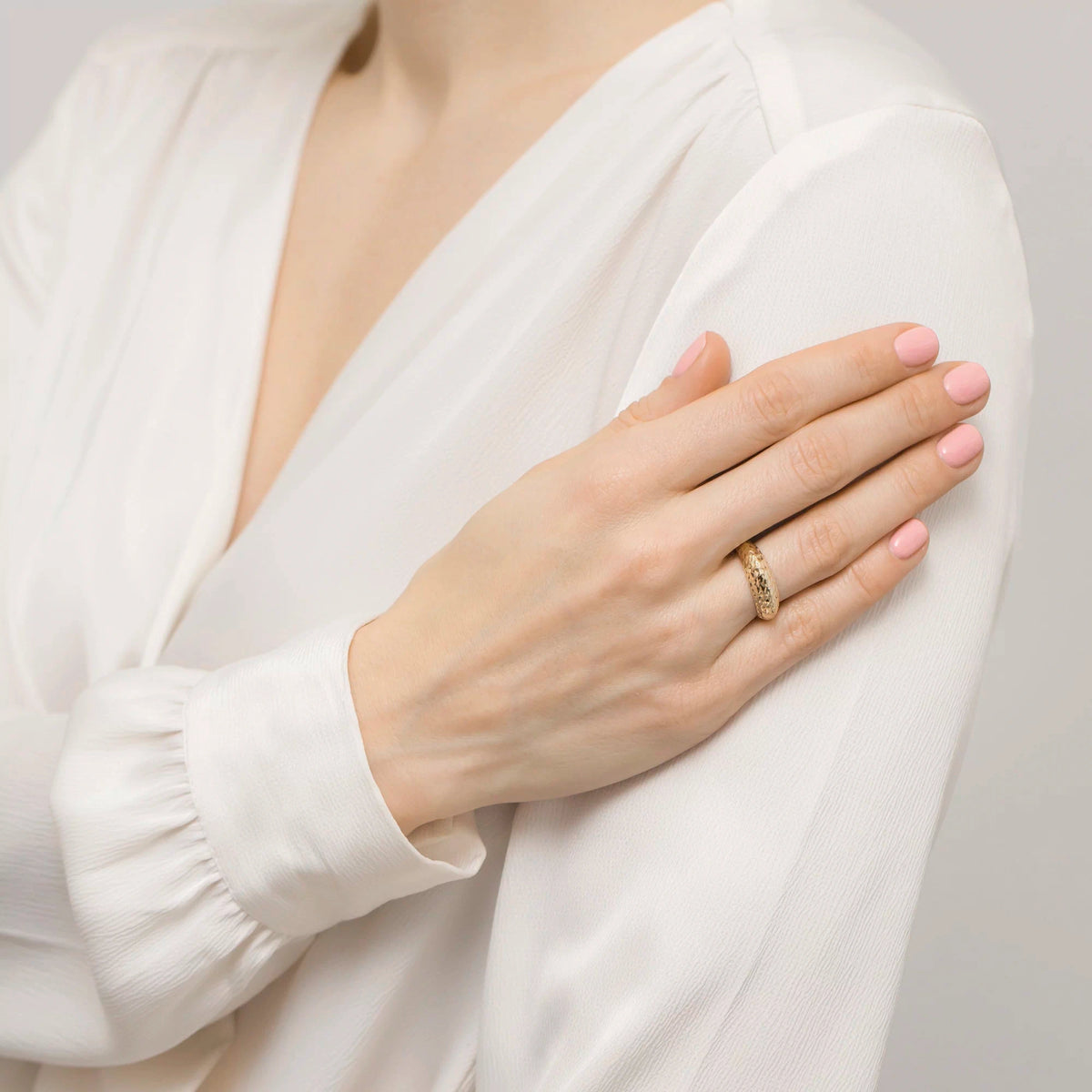 gold-diamond-cut-ring-ap056-585