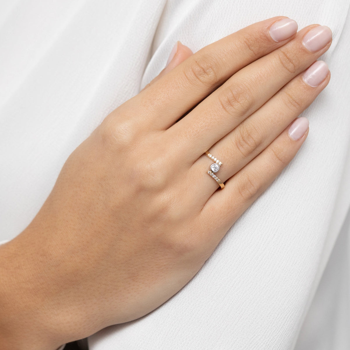 gold-ring-with-zirconia-ap175-585-b