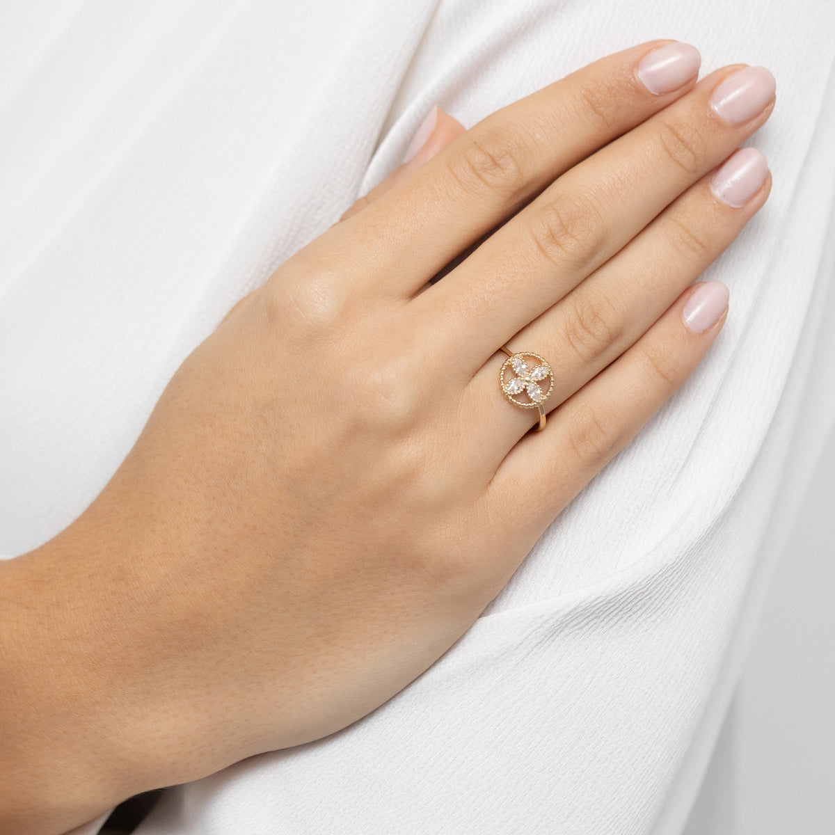 zlatý-prsteň-s-kvetom-zirkónia-ap190-585-b