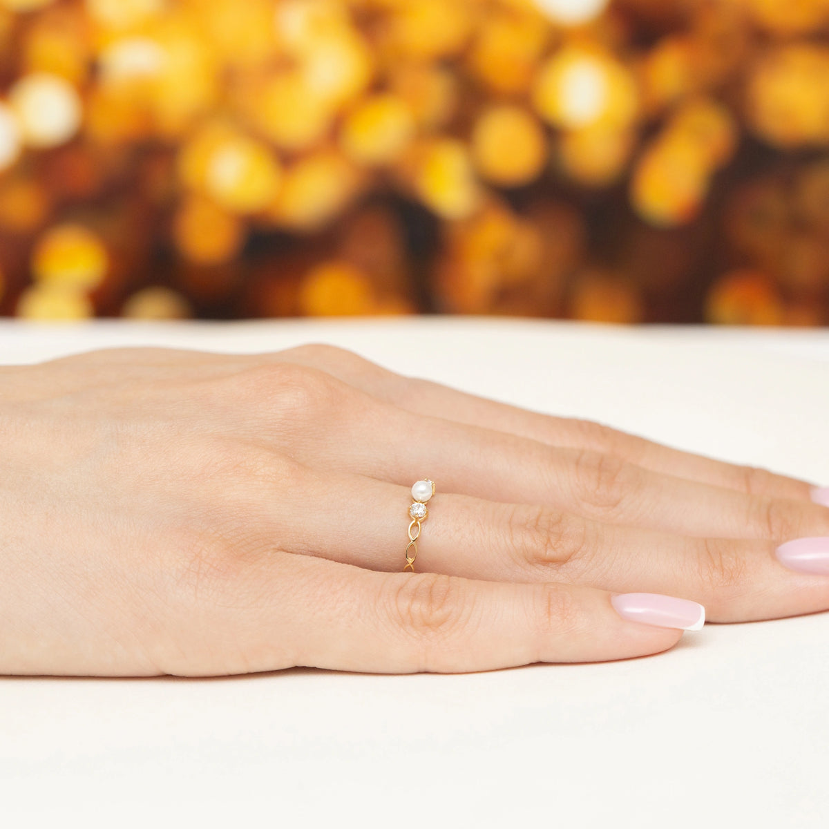 gold-ring-with-pearl-and-zirconia-ap204-585-b