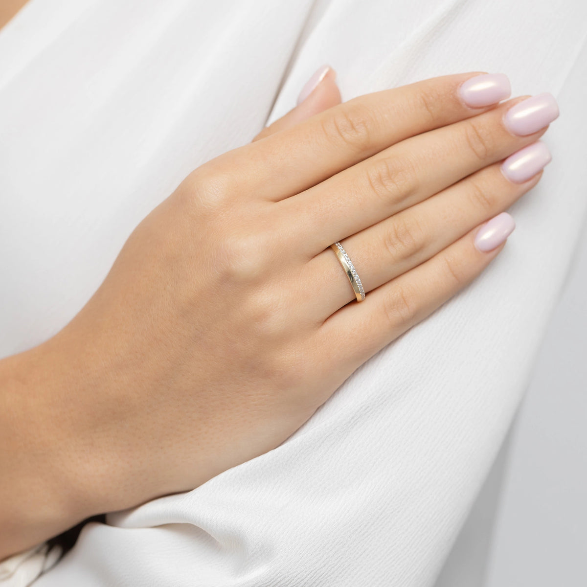 subtle-gold-ring-with-zirconia-ep167-585