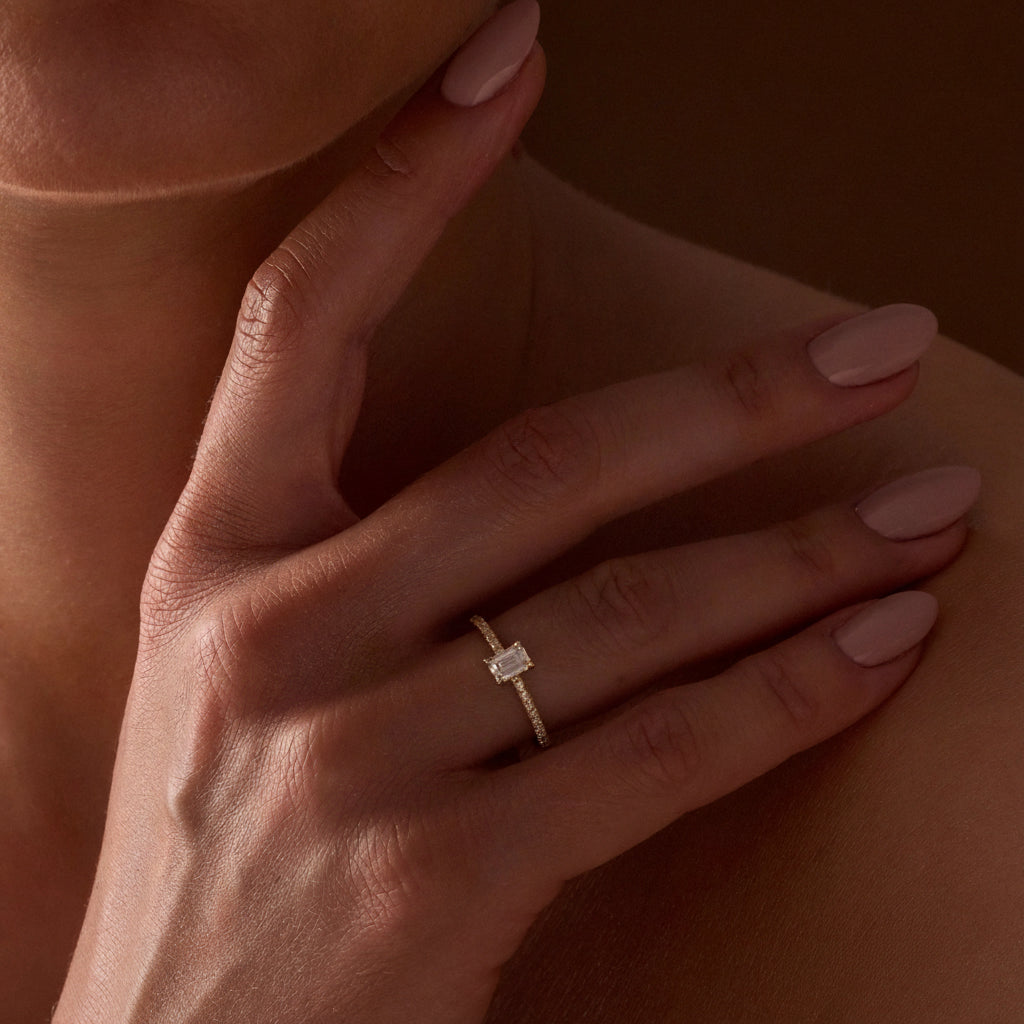 Gremari Seven Solis zásnubný prsteň z ružového zlata s 1,00 ct lab-grown diamantom – Emerald