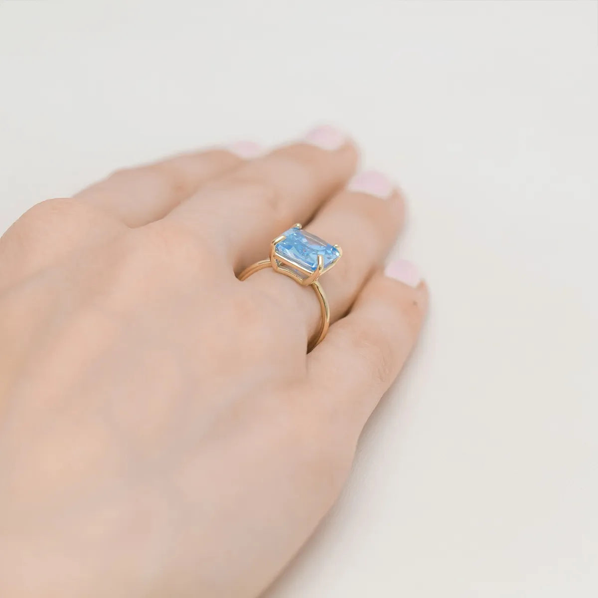 gold-plated-silver-ring-with-zirconia-jp016-925-nz