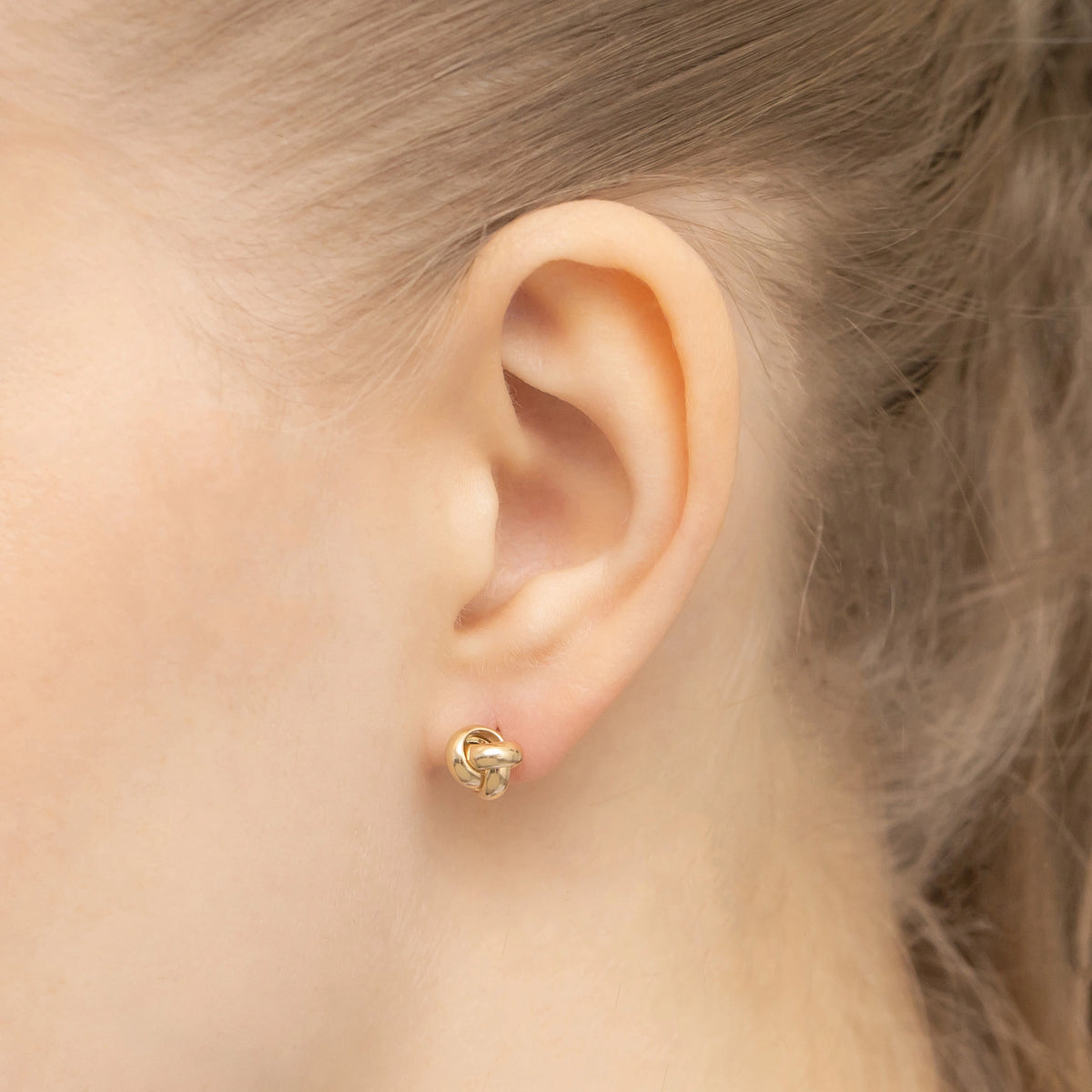 náušnice so zlatými uzlami k-gw-735-585