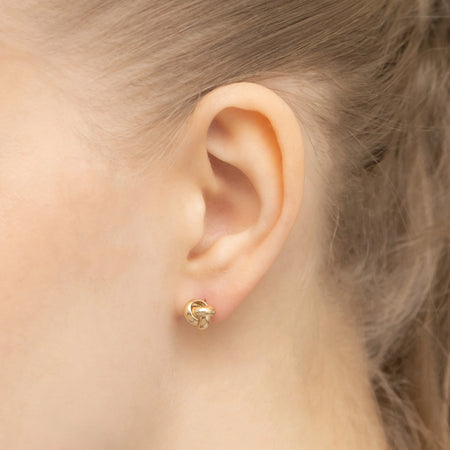 náušnice so zlatými uzlami k-gw-735-585