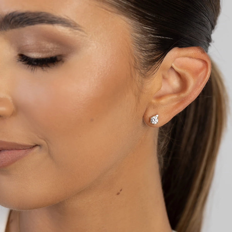 Zlaté náušnice s 0,50 ct a 0,029 ct Lab-grown diamantmi