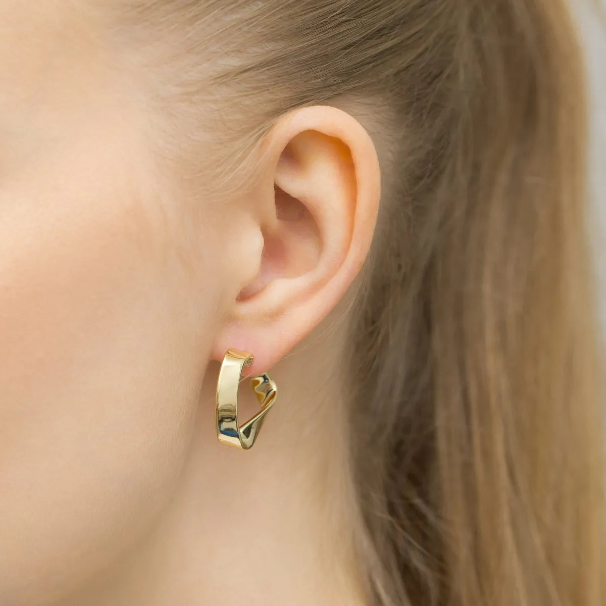 gold-plated-silver-stud-earrings-k1164-925-z