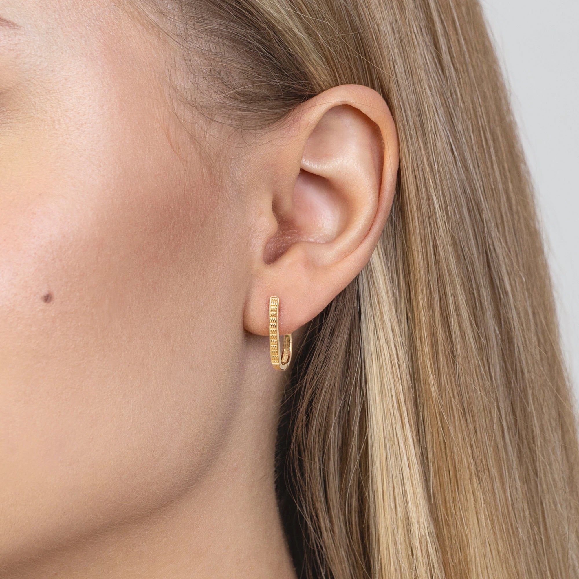 náušnice so zlatým anglickým zapínaním geometrické k1952 14k 585