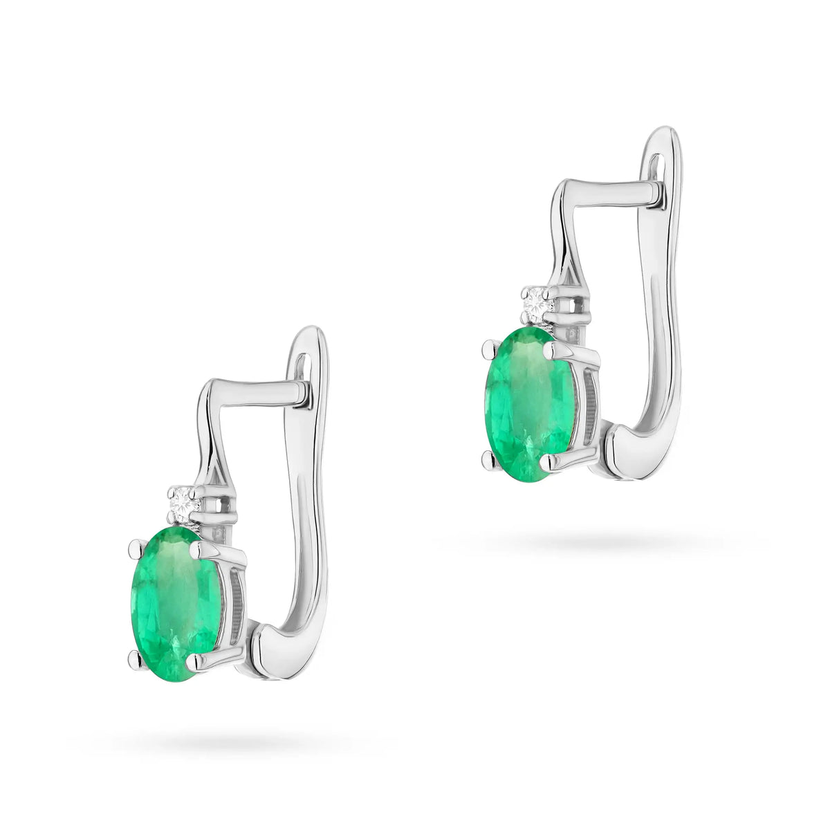 zlaté-náušnice-s-0-40ct-smaragdom-a-diamantmi-k0011-emg-01