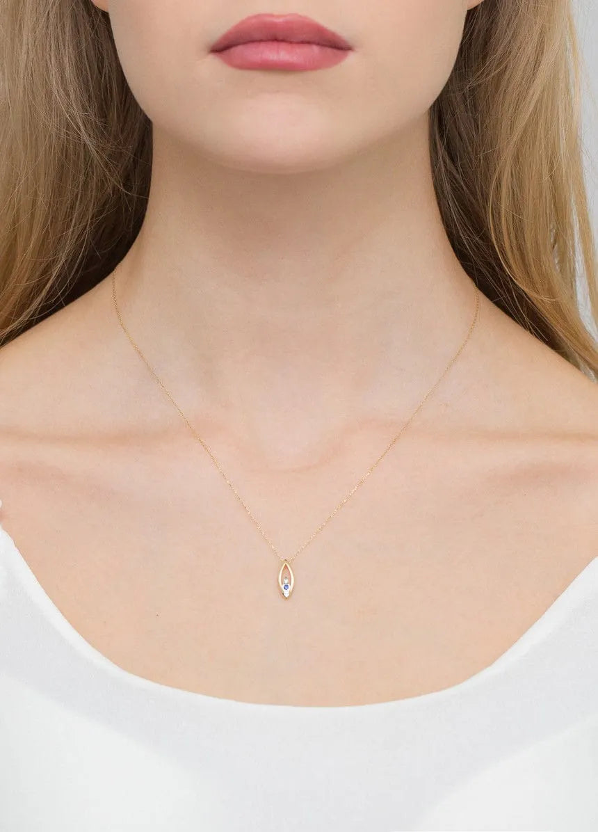 zlatý-náhrdelník-s-diamantmi-0-03ct-a-safírom-0-05ct-n0031-sab-01