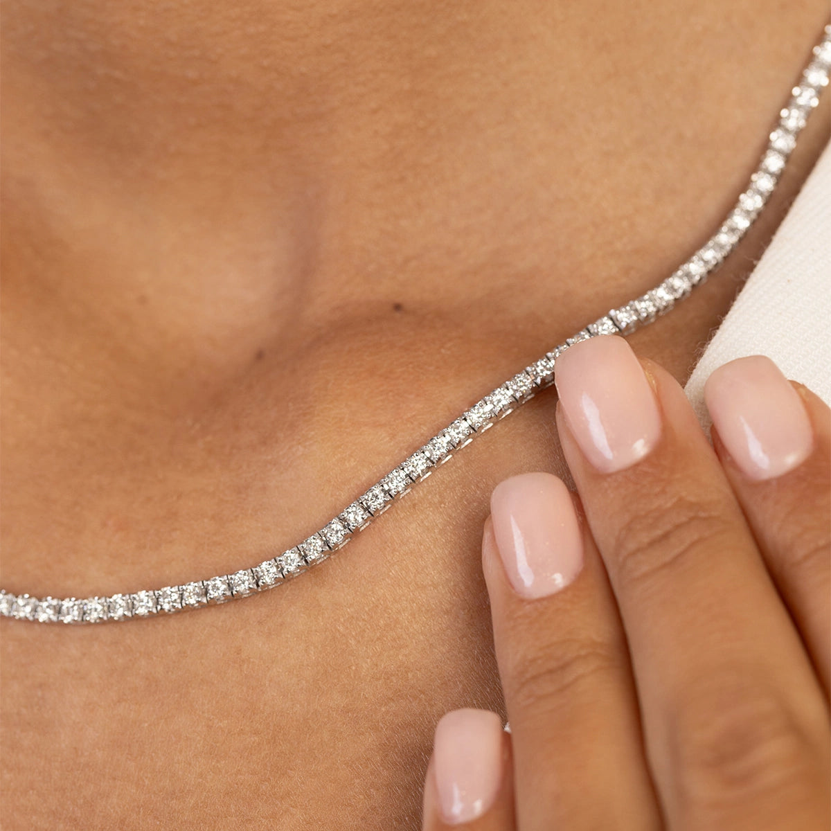 gold-necklace-with-4-38ct-diamonds-n0076-diw-02