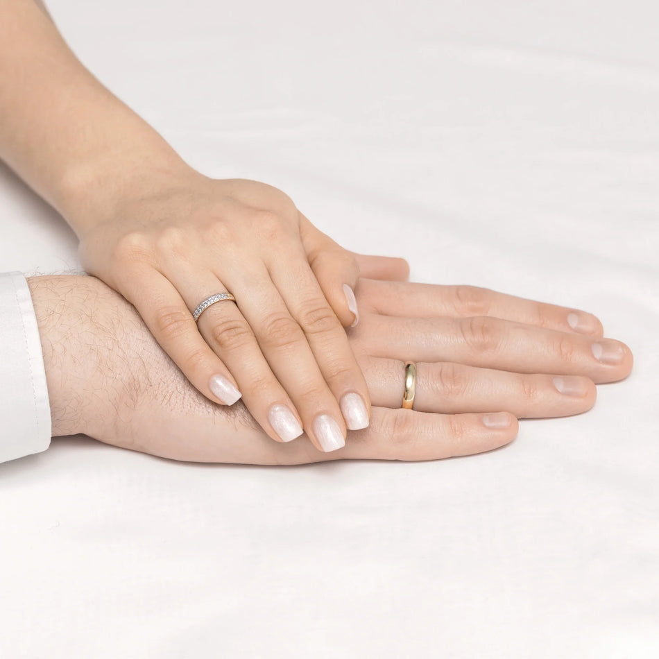 Mierne zaoblené obrúčky s diamantmi 0,20 ct, šírka 3,5 a 4 mm