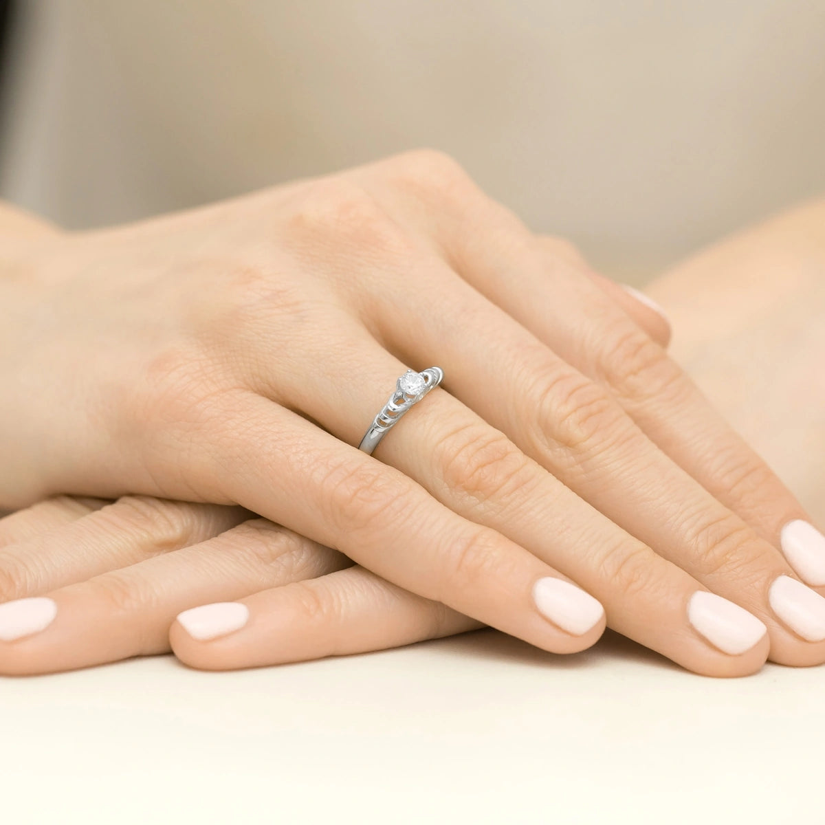 zlatý-prsteň-s-diamantom-0-15ct-p039-585-b0-15