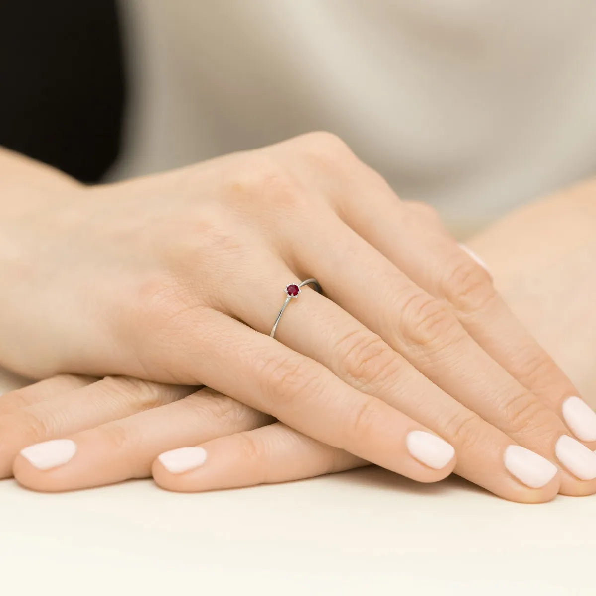 zlatý-prsteň-s-0-15ct-rubínom-p040-585-r0-15