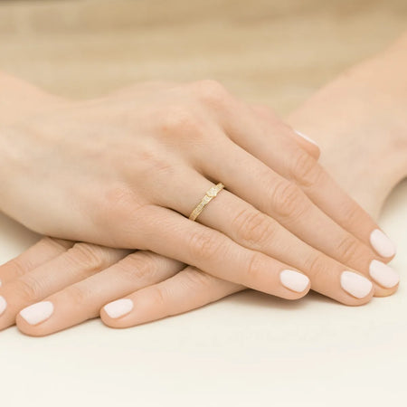 gold-ring-with-diamonds-p042-585-b0-11