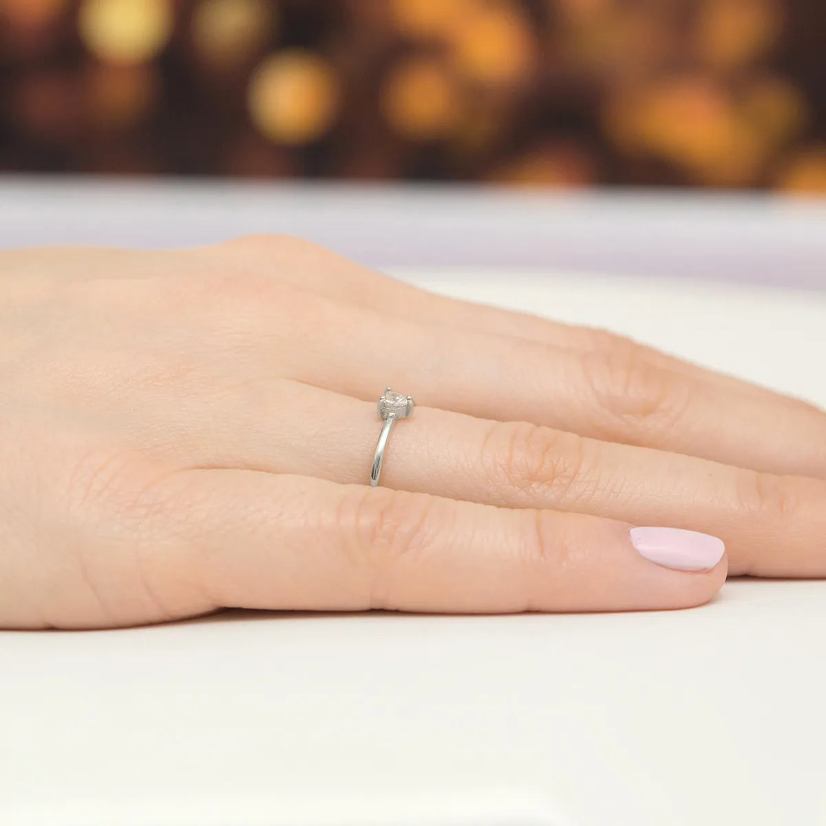 zlatý-prsteň-s-diamantom-0-10ct-p129-585-b0-10