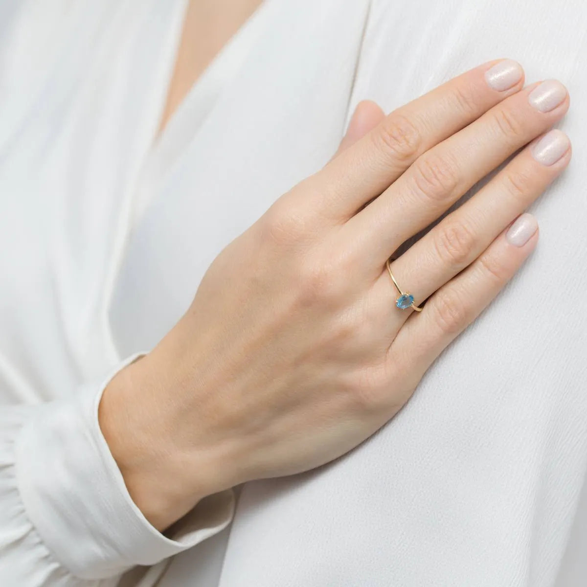 zlatý-prsteň-s-0-50ct-topásom-p130-585-t0-50