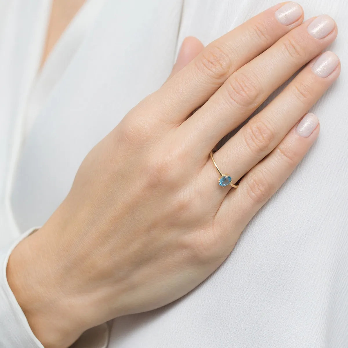 zlatý-prsteň-s-0-50ct-topásom-p130-585-t0-50