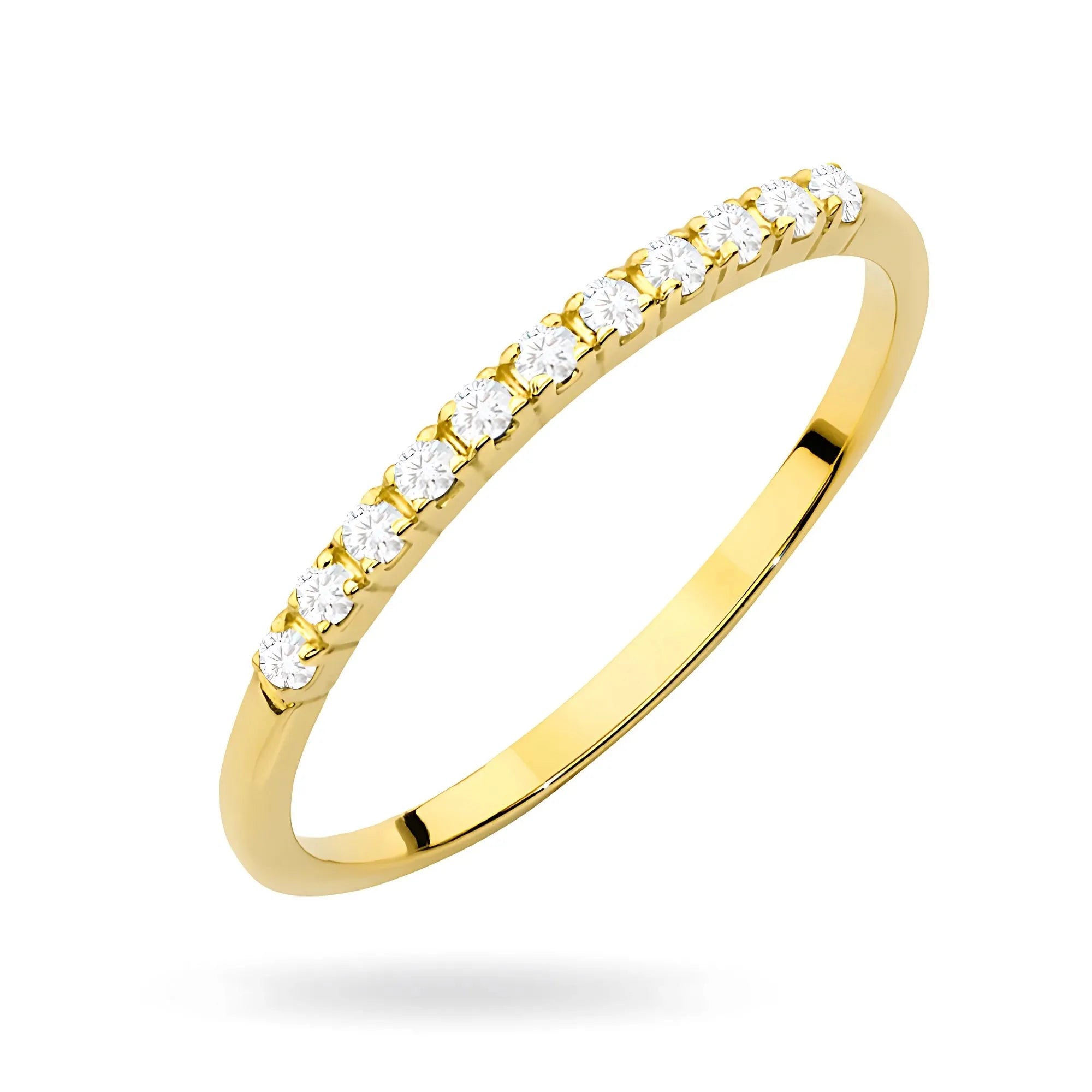 gold-ring-set-with-diamonds-p142-b0-09