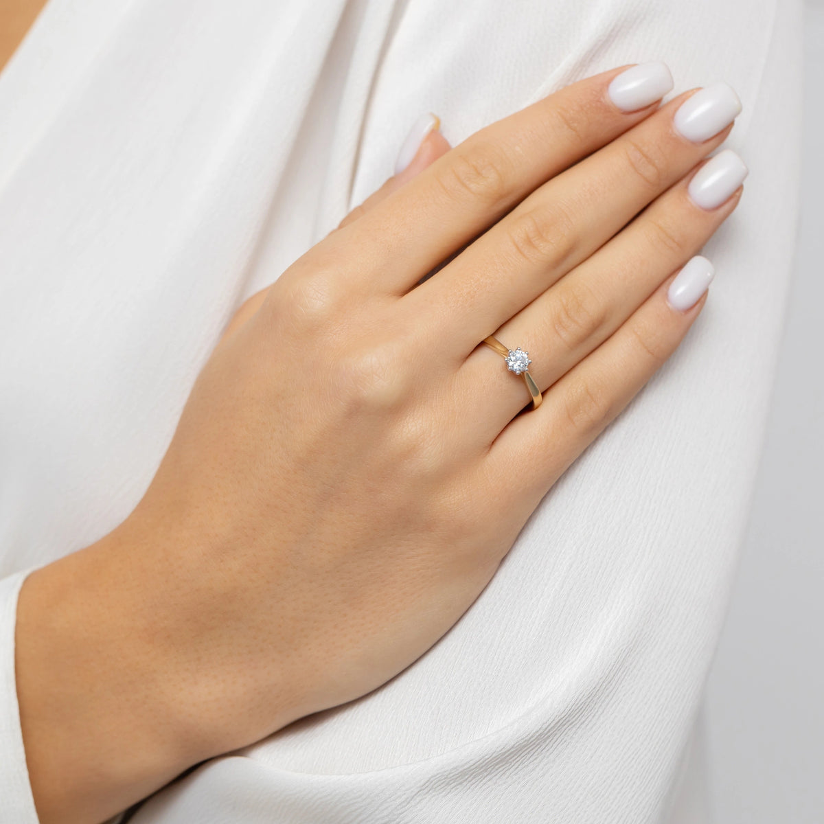 14k-gold-ring-with-zirconia-p168-585-b