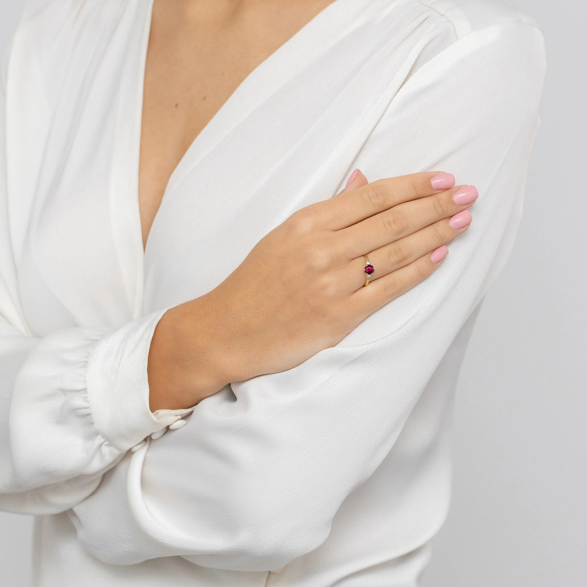 14k-gold-ring-with-red-zirconia-p177-585-c