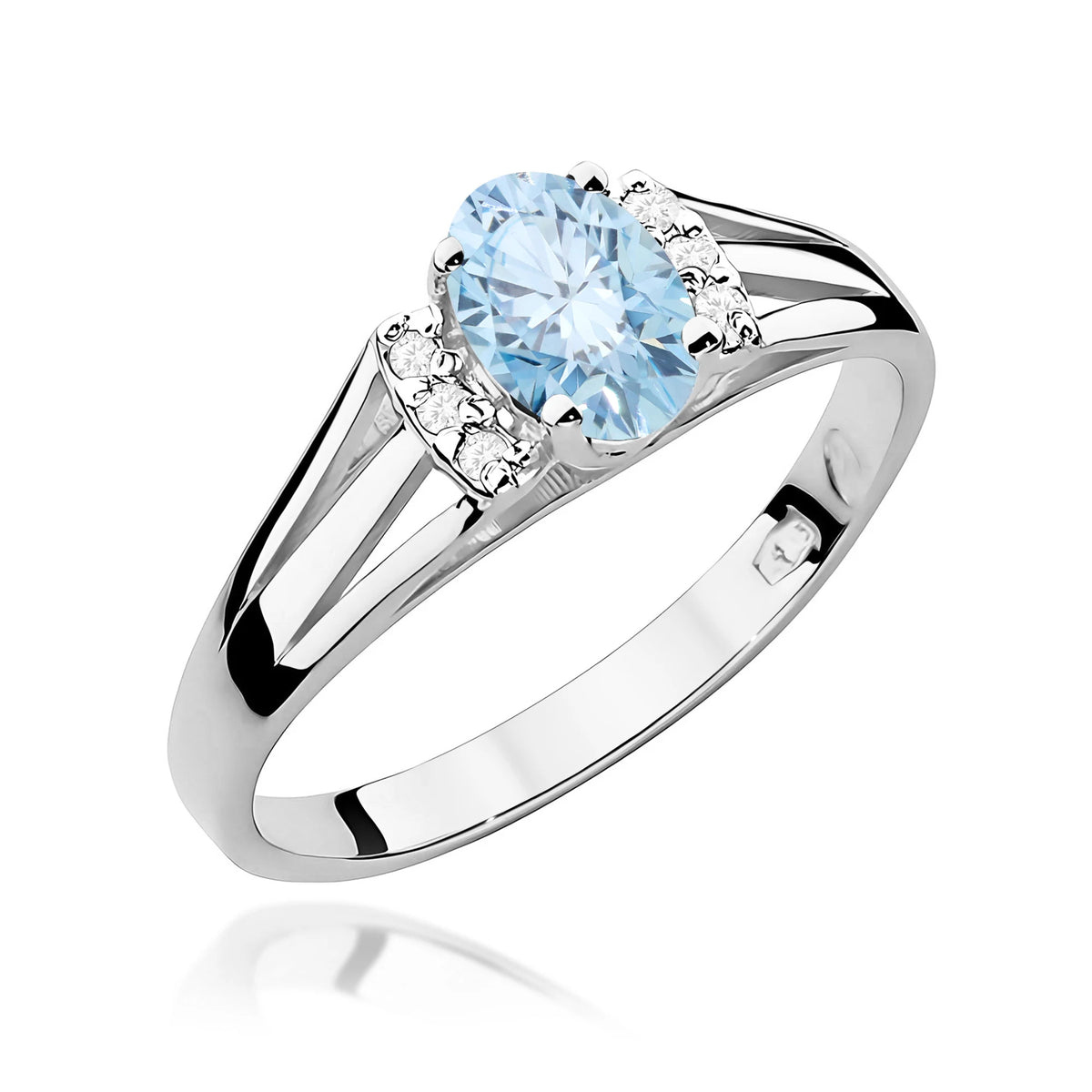 GREMARI White Gold engagement ring with Oval 0.50 ct Central and 0.052 ct Sideline Lab-grown Diamonds