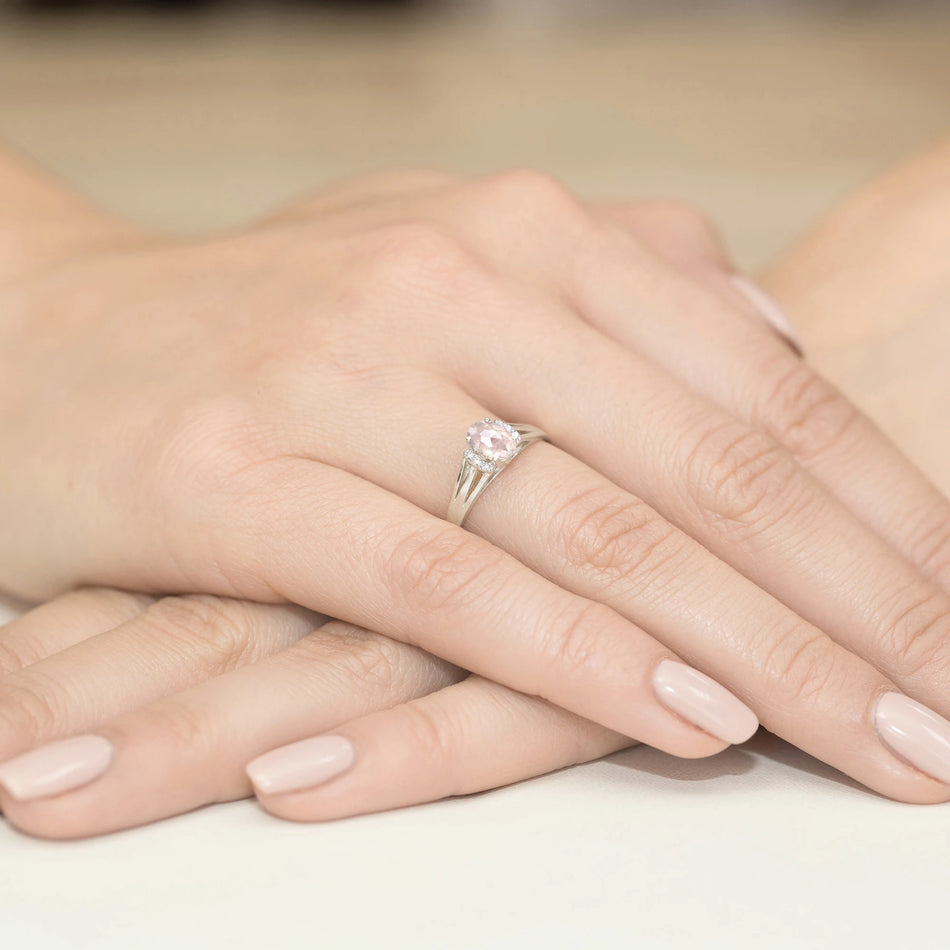 White Gold engagement ring with Oval 0.40 ct Central and 0.052 ct Sideline Lab-grown Diamonds - GREMARI fine jewelry