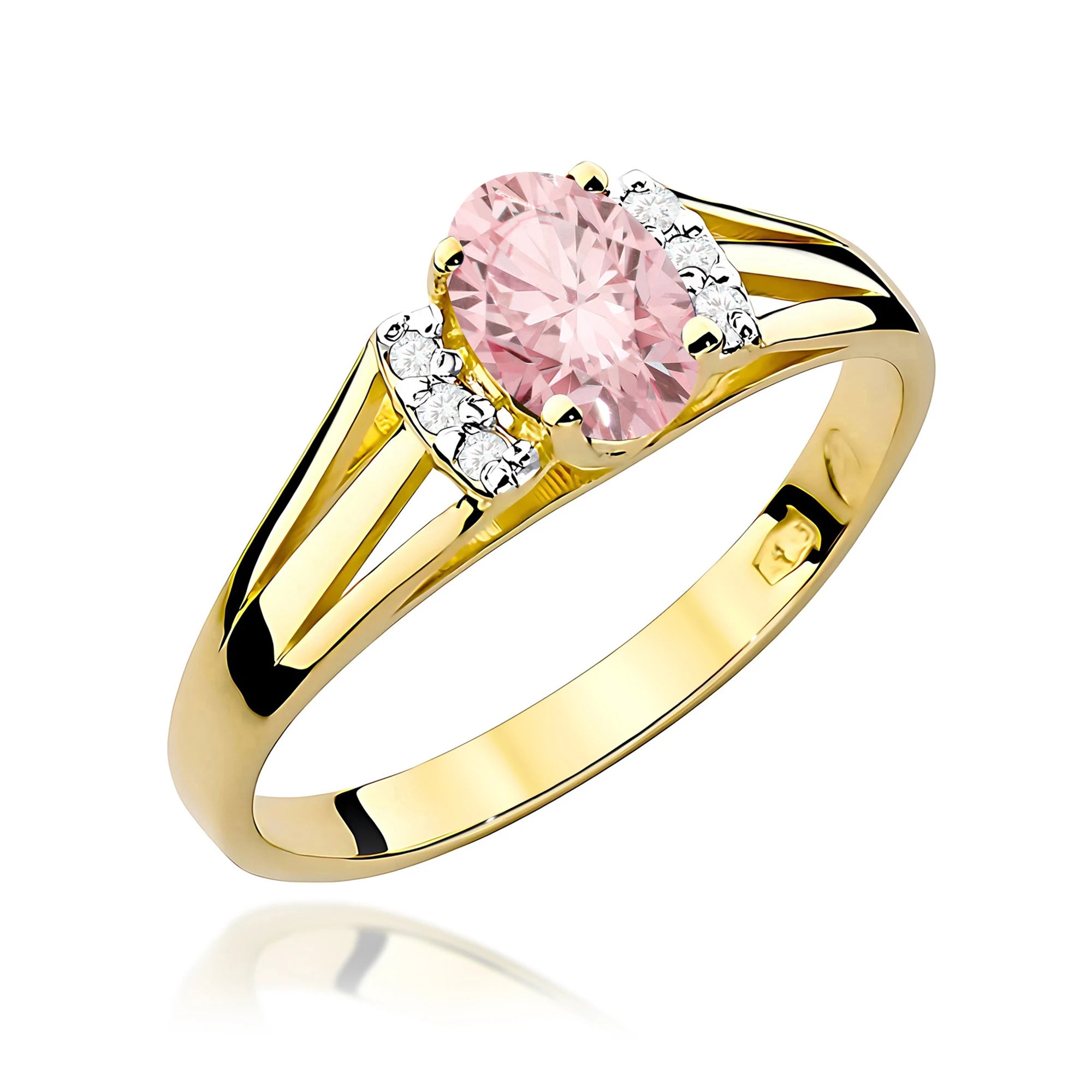 GREMARI Yellow Gold engagement ring with Oval 0.50 ct Central and 0.052 ct Sideline Lab-grown Diamonds