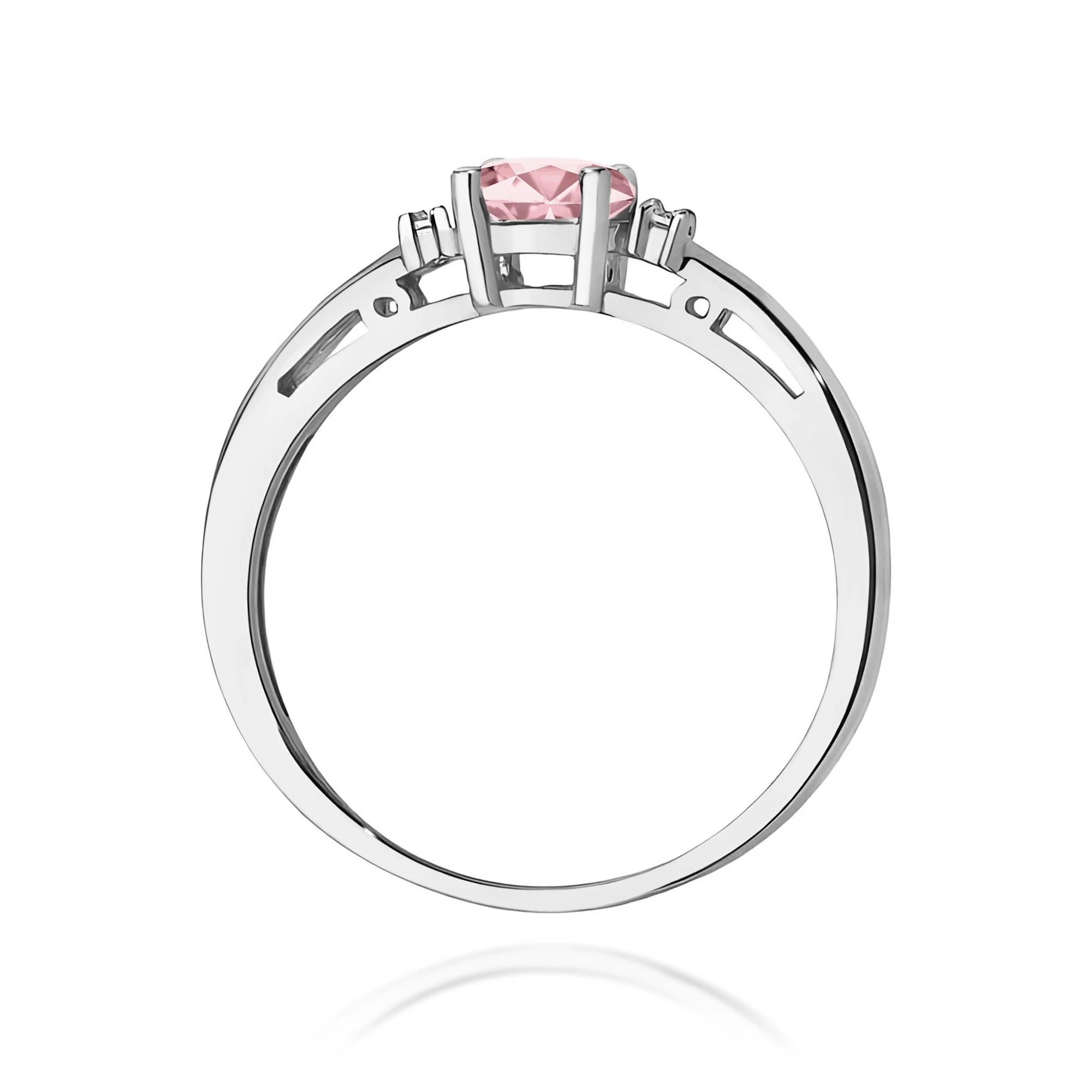 GREMARI 14K (585) White Gold engagement ring with Oval 0.50 ct Central and 0.029 ct Sideline Lab-grown Diamonds