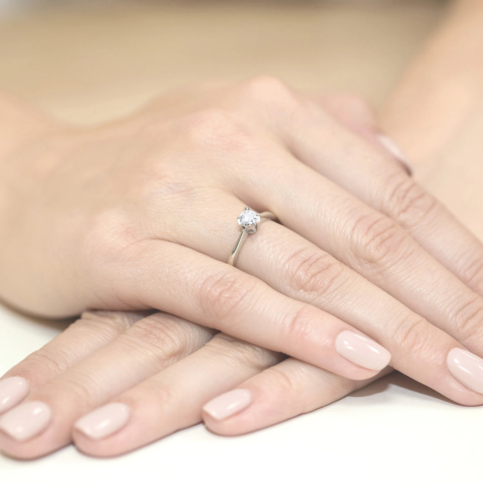 White Gold engagement ring with Round 0.30 ct Lab-grown Diamond - GREMARI fine jewelry