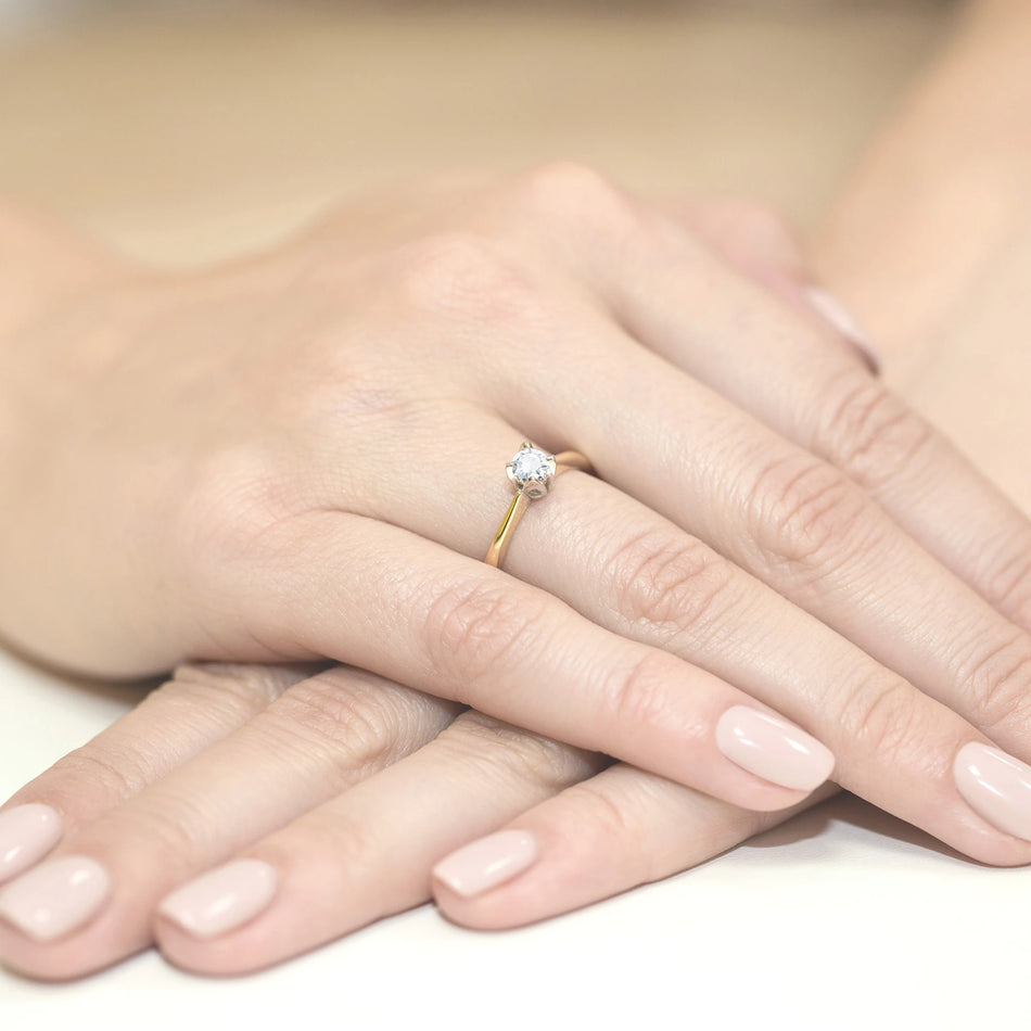 Yellow Gold engagement ring with Round 0.30 ct Lab-grown Diamond - GREMARI fine jewelry