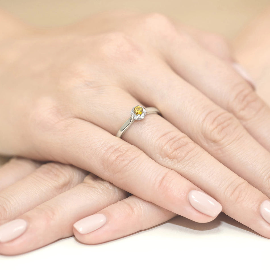 White Gold engagement ring with Round 0.15 ct Lab-grown Diamond - GREMARI fine jewelry