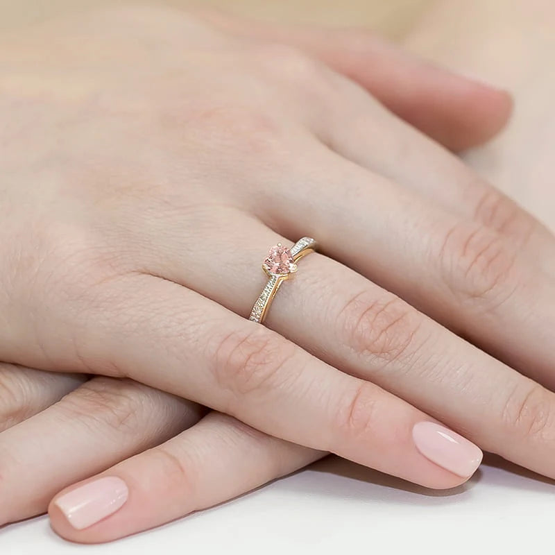 Yellow Gold engagement ring with Heart 0.50 ct Central and 0.03 ct Sideline Lab-grown Diamonds - GREMARI fine jewelry