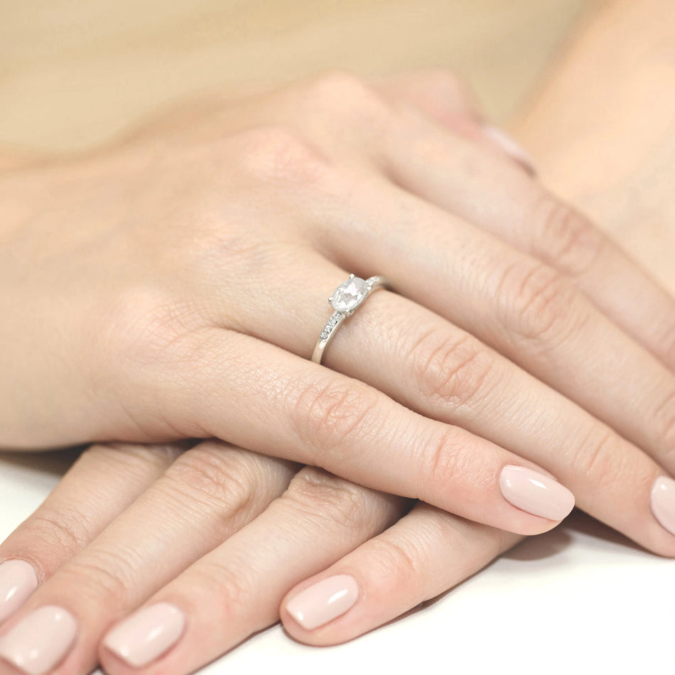 White Gold engagement ring with Oval 0.40 ct Central and 0.03 ct Sideline Lab-grown Diamonds - GREMARI fine jewelry