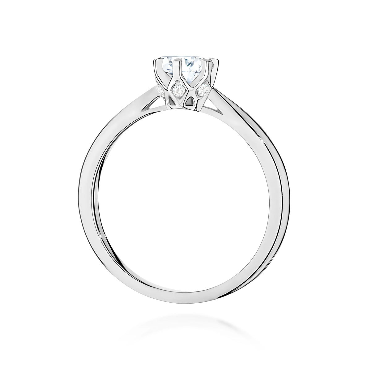 Prsteň z bieleho zlata – lab-grown diamant Round/Brilliant s hmotnosťou 0,50 ct, doplnený 6 × 0,01 ct lab-grown diamantmi