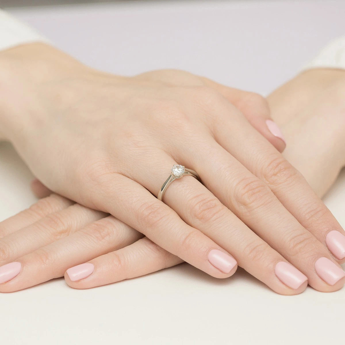 Prsteň z bieleho zlata – lab-grown diamant Round/Brilliant s hmotnosťou 0,50 ct
