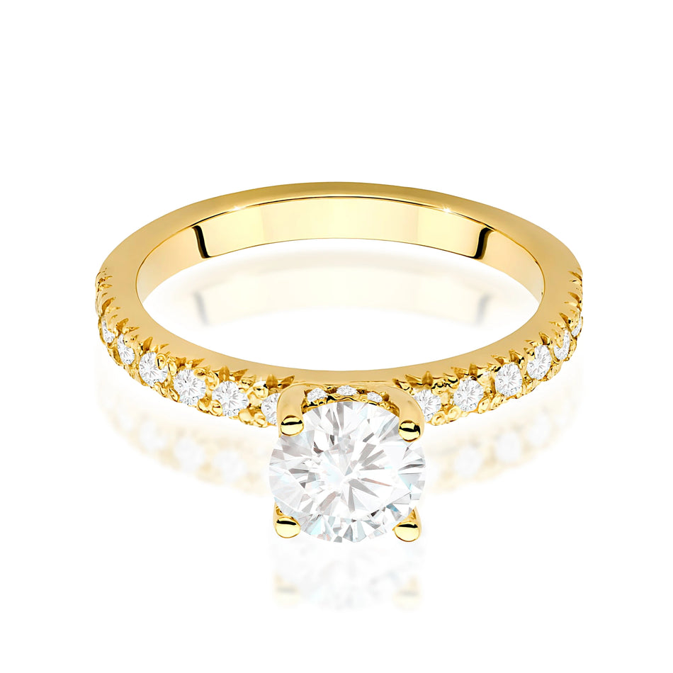 Yellow Gold Ring with Round 0,70ct Central and 0,263ct Sideline Lab-grown Diamonds