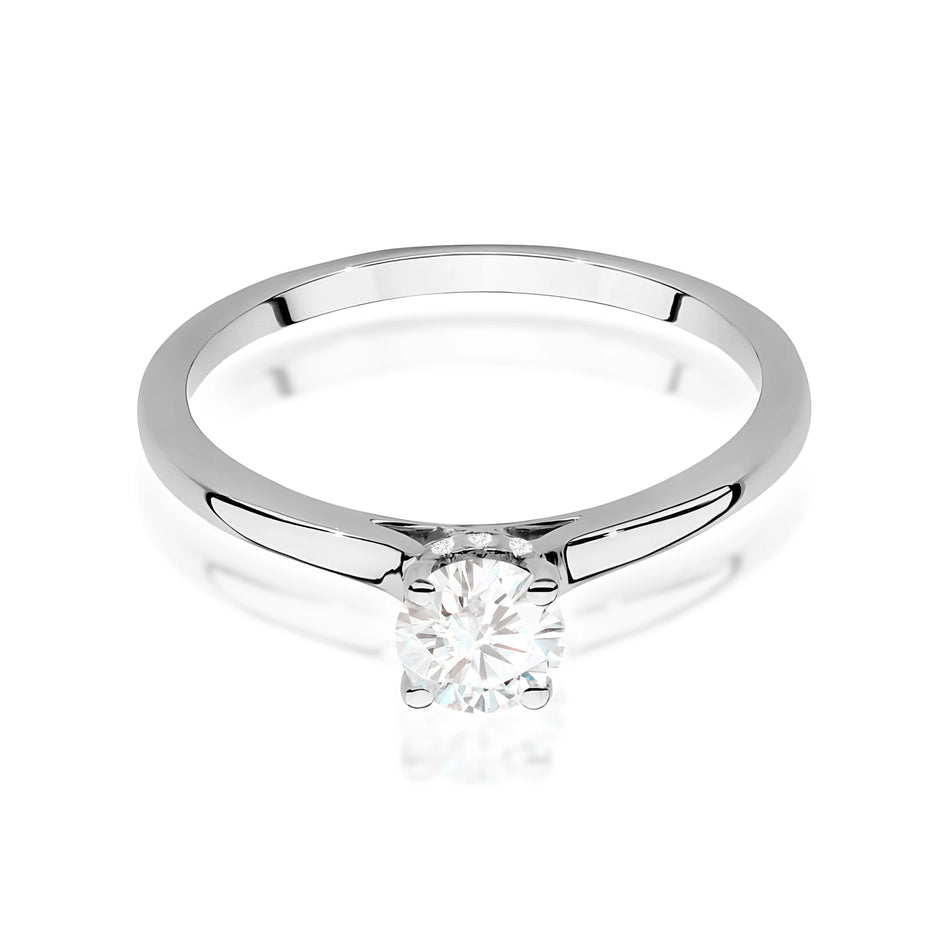 Prsteň z bieleho zlata – lab-grown diamant Round/Brilliant s hmotnosťou 0,40 ct, doplnený 12 × 0,005 ct lab-grown diamantmi