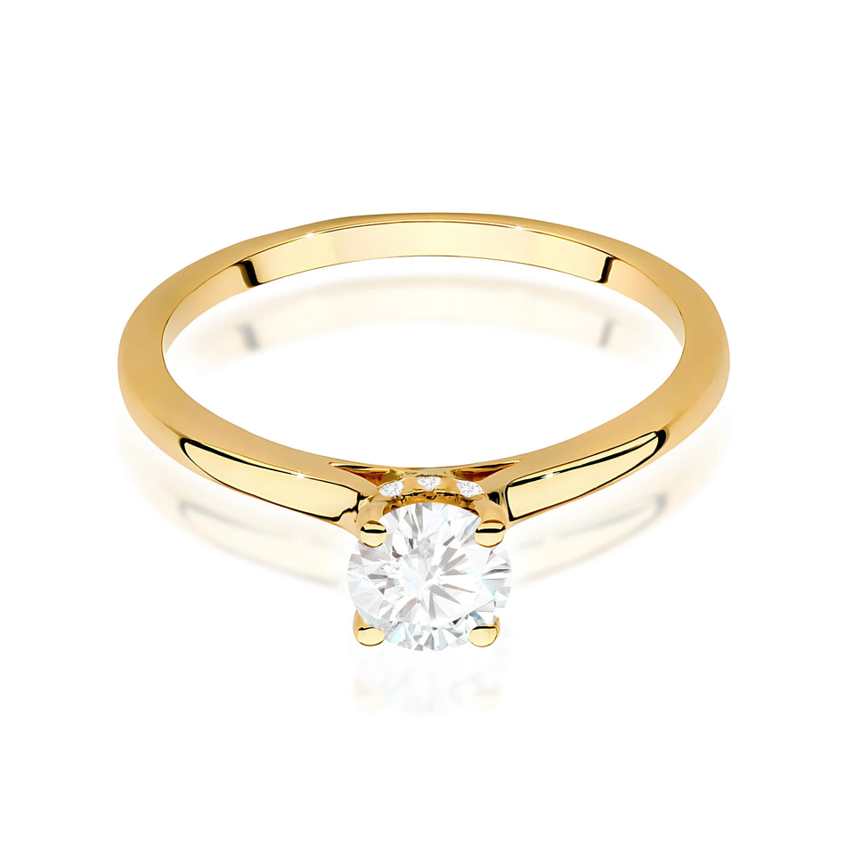 Yellow Gold Ring with Round 0,50ct Central and 0,06ct Sideline Lab-grown Diamonds