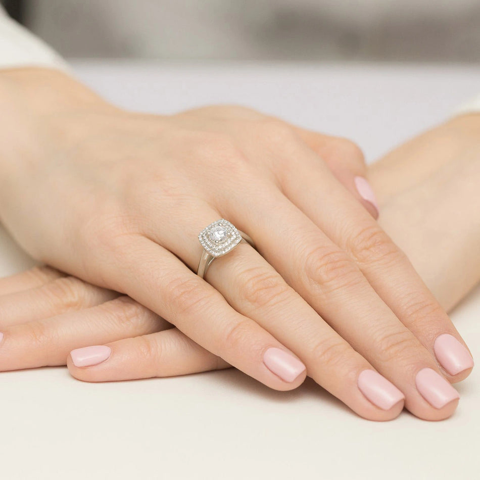 Prsteň z bieleho zlata s lab-grown diamantom 0,50 ct Round/Brilliant a 56 × 0,005 ct lab-grown diamantmi