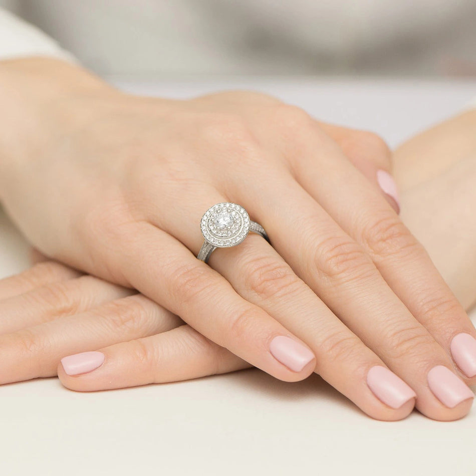 Prsteň z bieleho zlata s lab-grown diamantom Round/Brilliant s hmotnosťou 0,50 ct a 48 × 0,0086 ct + 40 × 0,005 ct lab-grown diamantmi